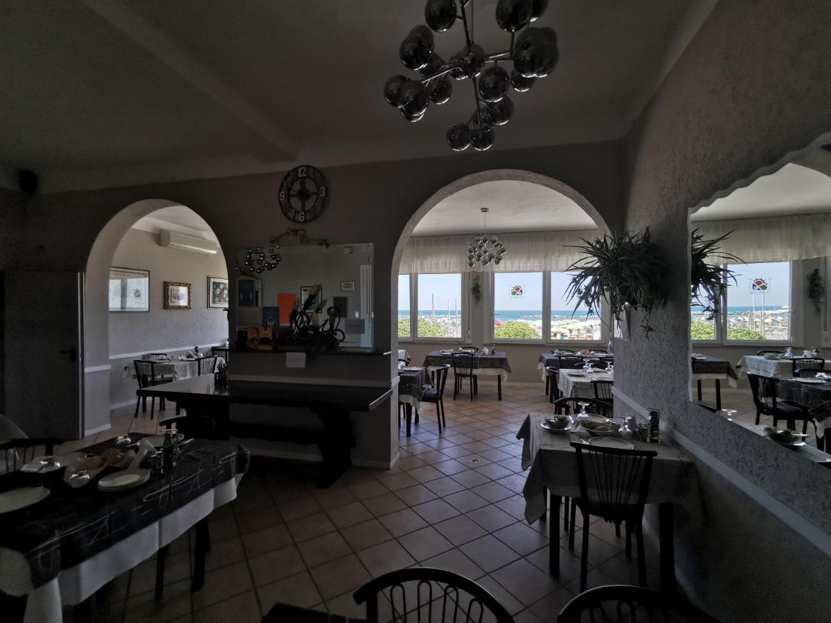 Hotel Vistamare Viserba Rimini Extérieur photo