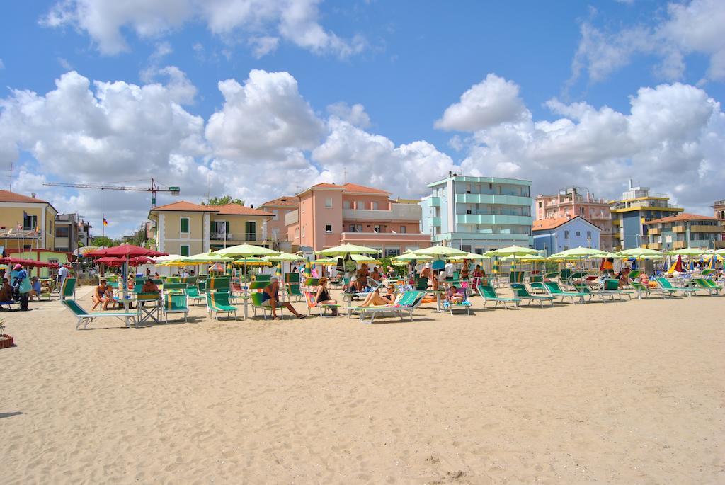 Hotel Vistamare Viserba Rimini Extérieur photo