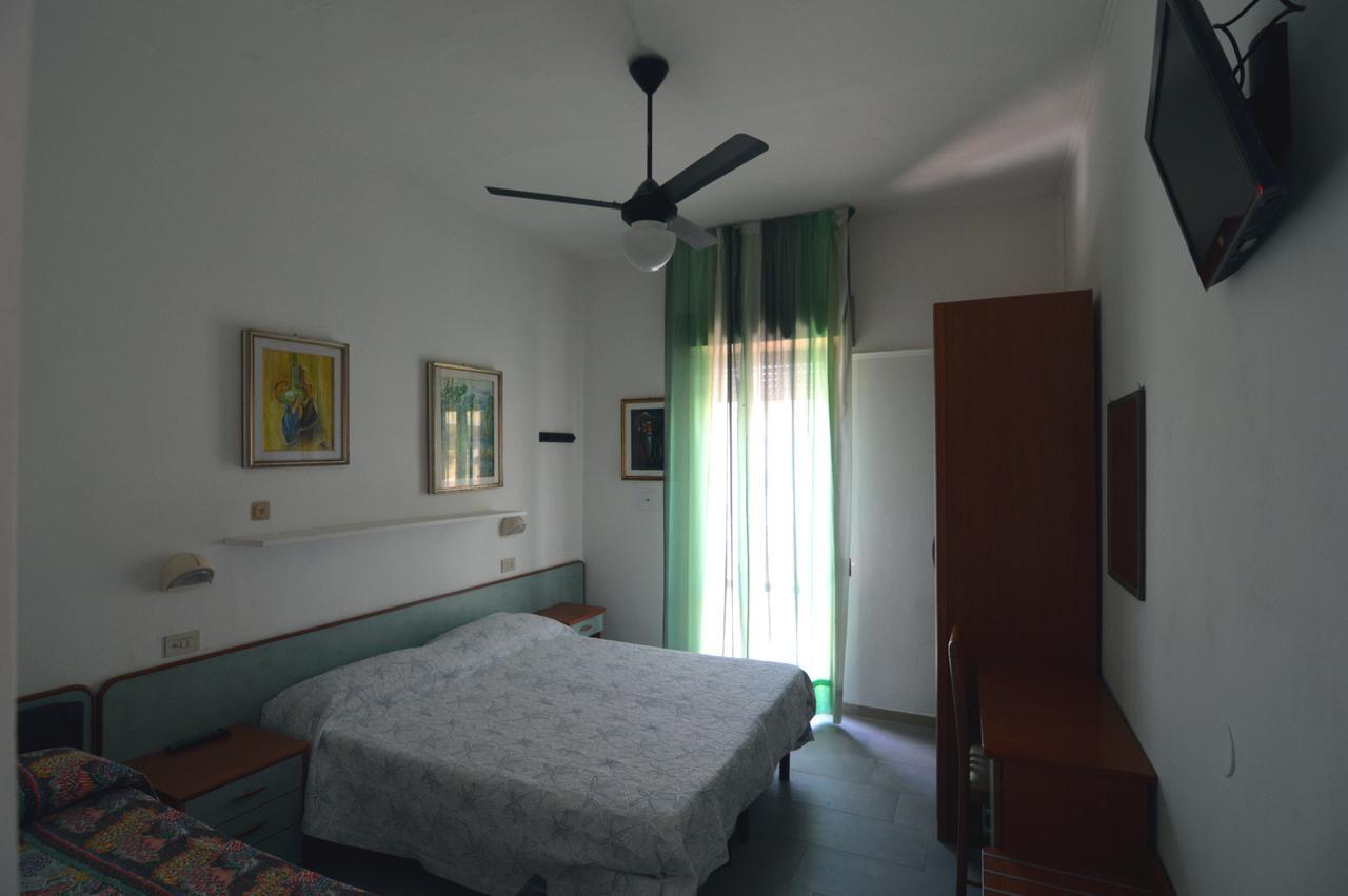 Hotel Vistamare Viserba Rimini Extérieur photo